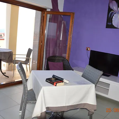 & Europa Aparthotel 3*