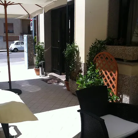 Aparthotel & Europa 3*