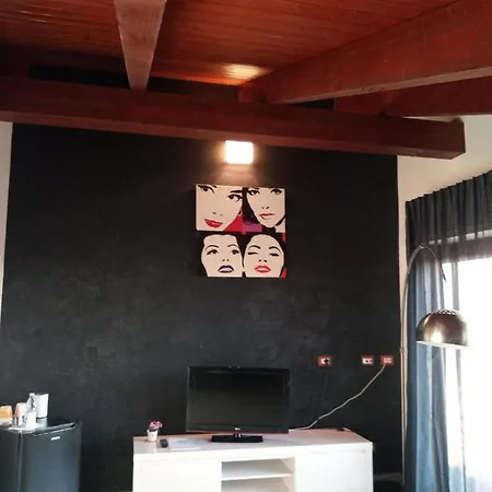 & Europa Aparthotel 3*